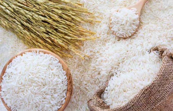 خرید برنج طارم عطری درجه یک؛ انتخابی لوکس برای سفره ایرانی