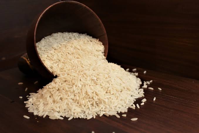 خرید برنج طارم عطری درجه یک؛ انتخابی لوکس برای سفره ایرانی